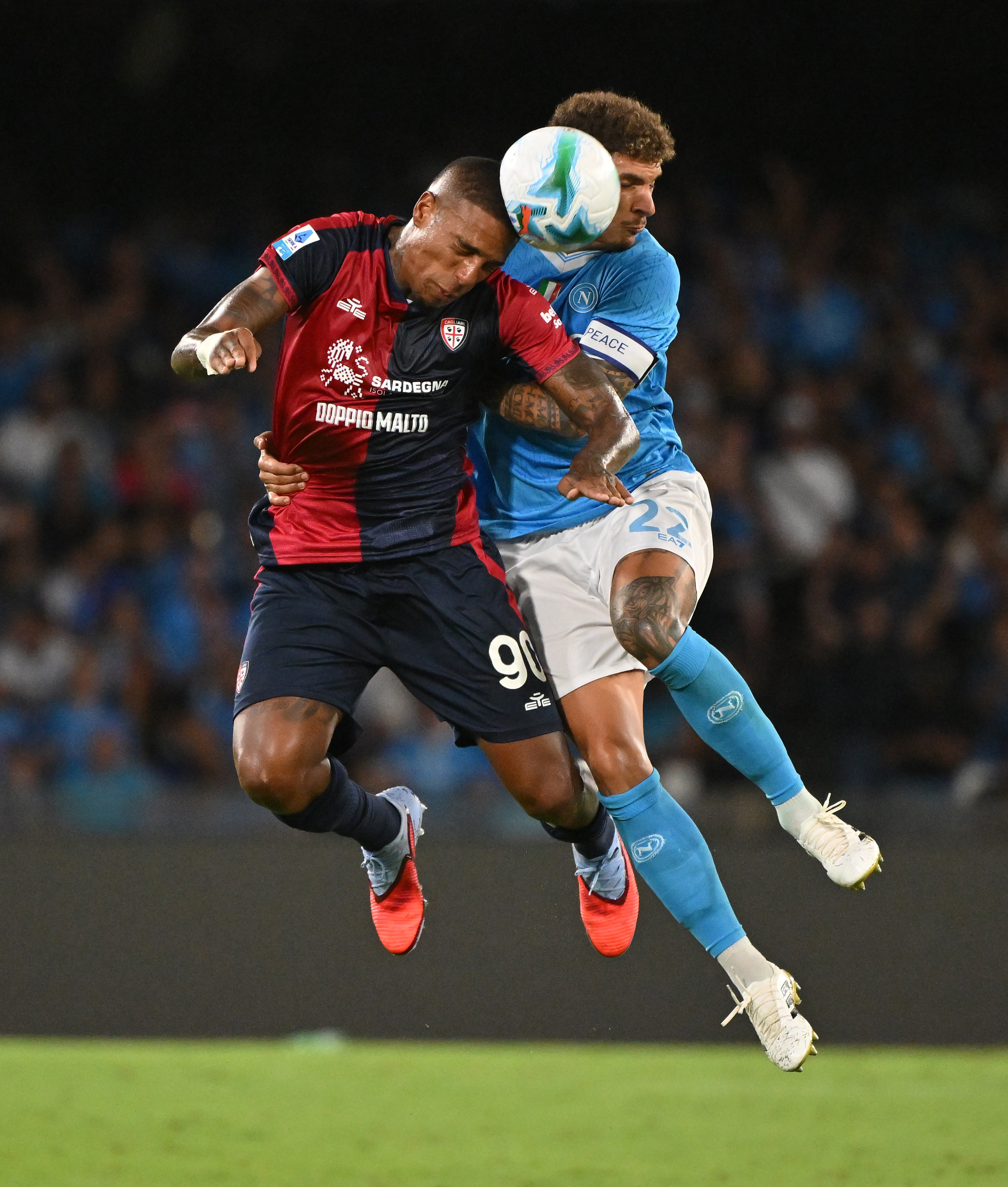 关于刚刚！那不勒斯围绕意大利杯门线救险圣安东尼奥马刺防线松动备战CBA季后赛，利物浦更衣室发声备战社区盾的信息